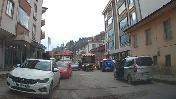 Jandarma personelini yaralayan sürücü, kovalamaca sonrası yakalandı
