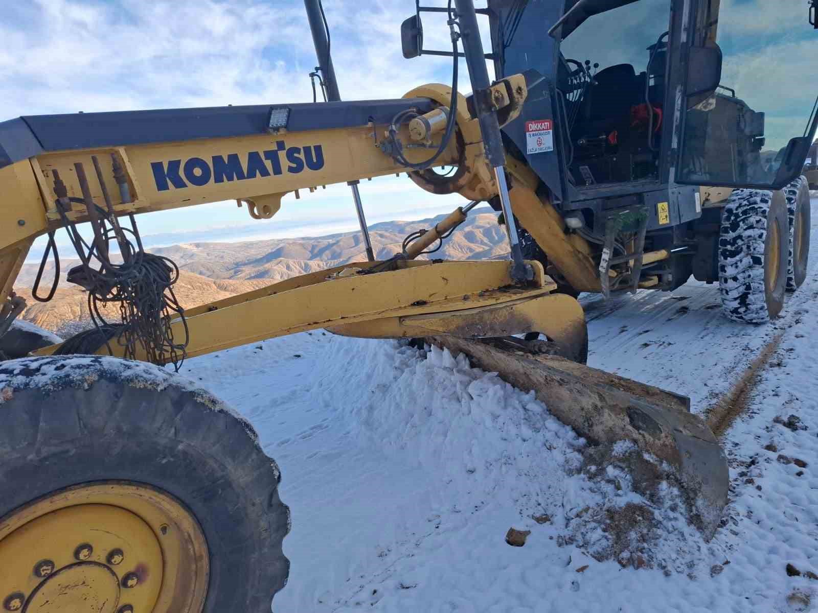 Elazığ İl Özel İdaresi karla mücadele sezonunu başlattı