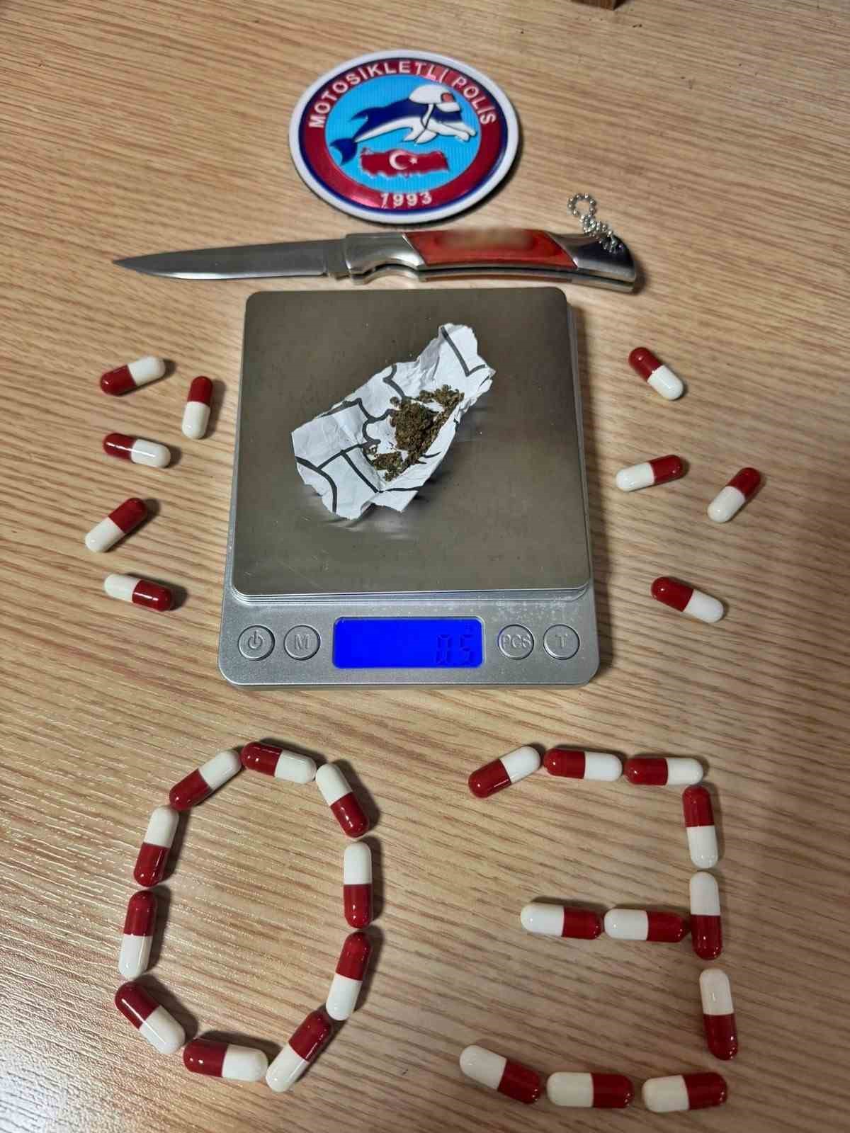 Polis bir haftada aranması olan 28 kişiyi yakaladı