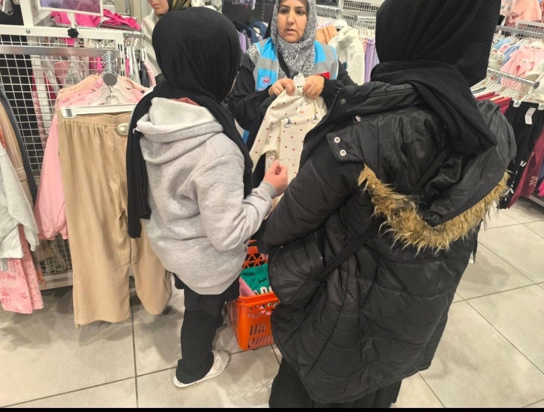 Elazığ yetim çocukların yüzü güldü