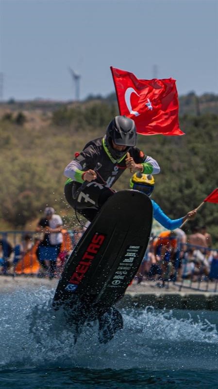 Türkiye Motosurf milli sporcuları, dikkat çekici bir başarı grafiği yakaladı
