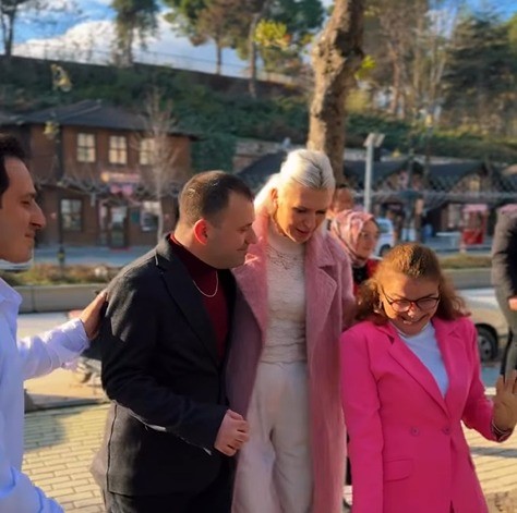 Başkan Subaşı&rsquo;ndan +1 Mutluluk Kafe &ccedil;alışanlarına &ouml;zel ziyaret
