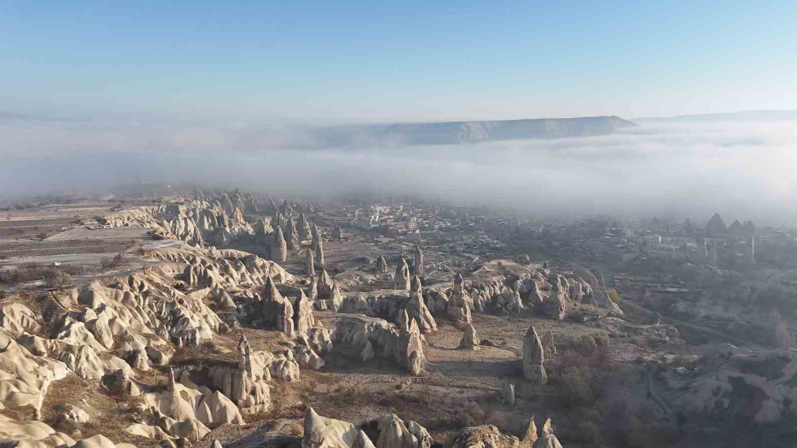 Kapadokya’ya sis çöktü