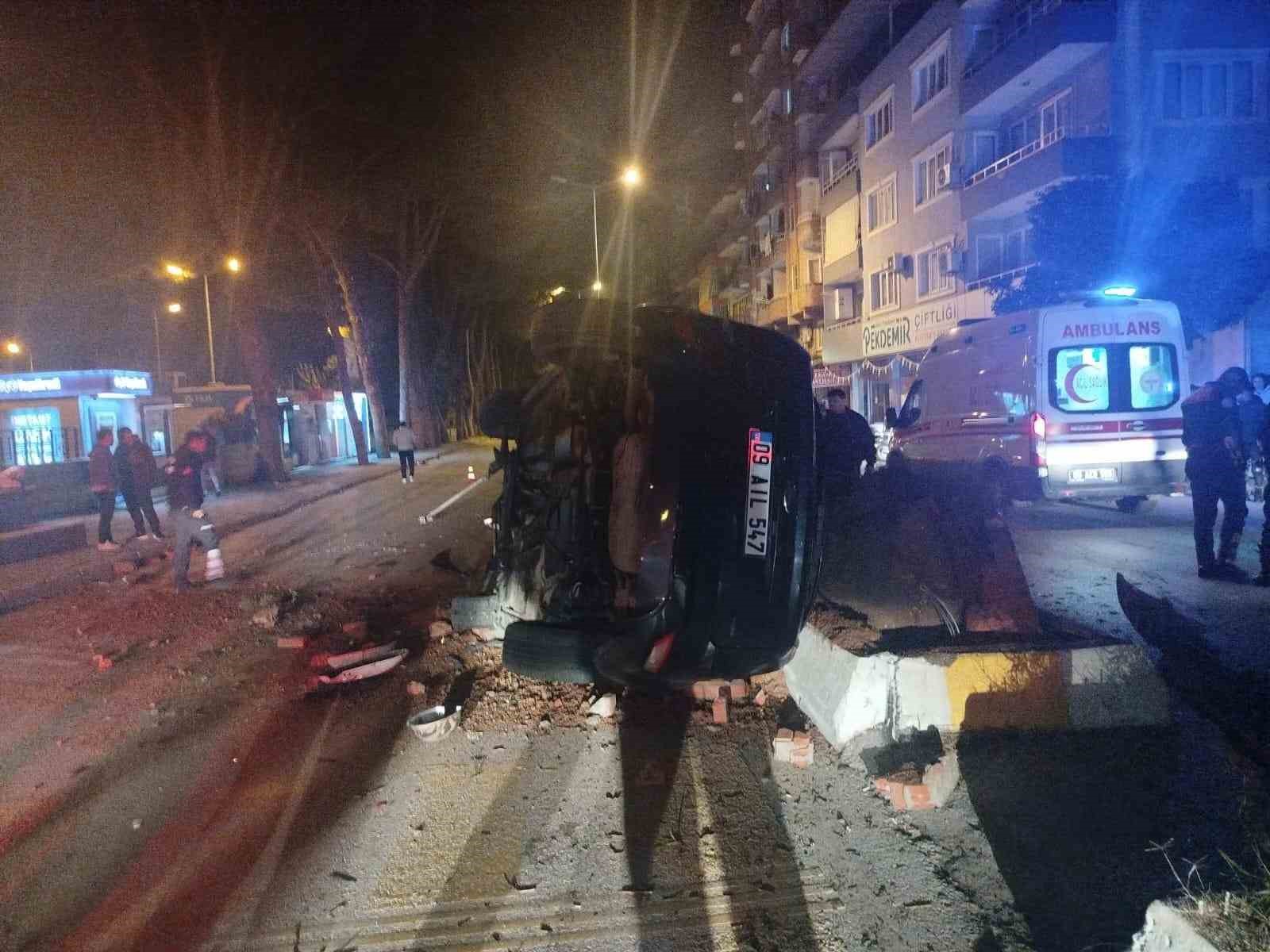 Refüje çarpıp takla atan otomobil karşı şeride geçti: 2 yaralı
