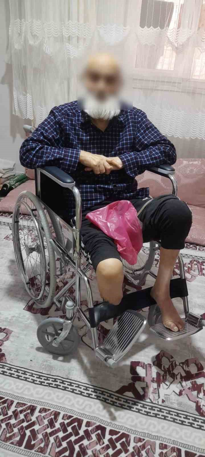 Engelli vatandaşlara tekerlekli sandalye desteği