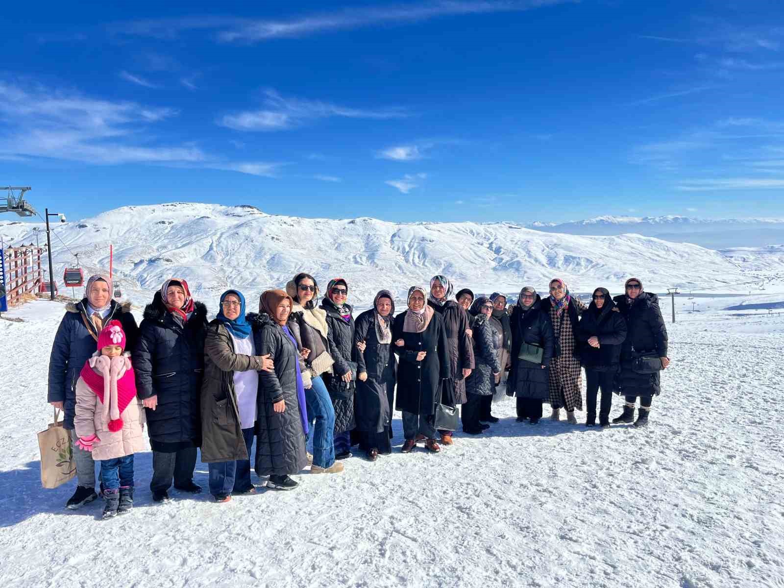Melikgazi Belediyesi&rsquo;nden &ouml;zel ihtiya&ccedil;lı bireylere Erciyes havasında etkinlik
