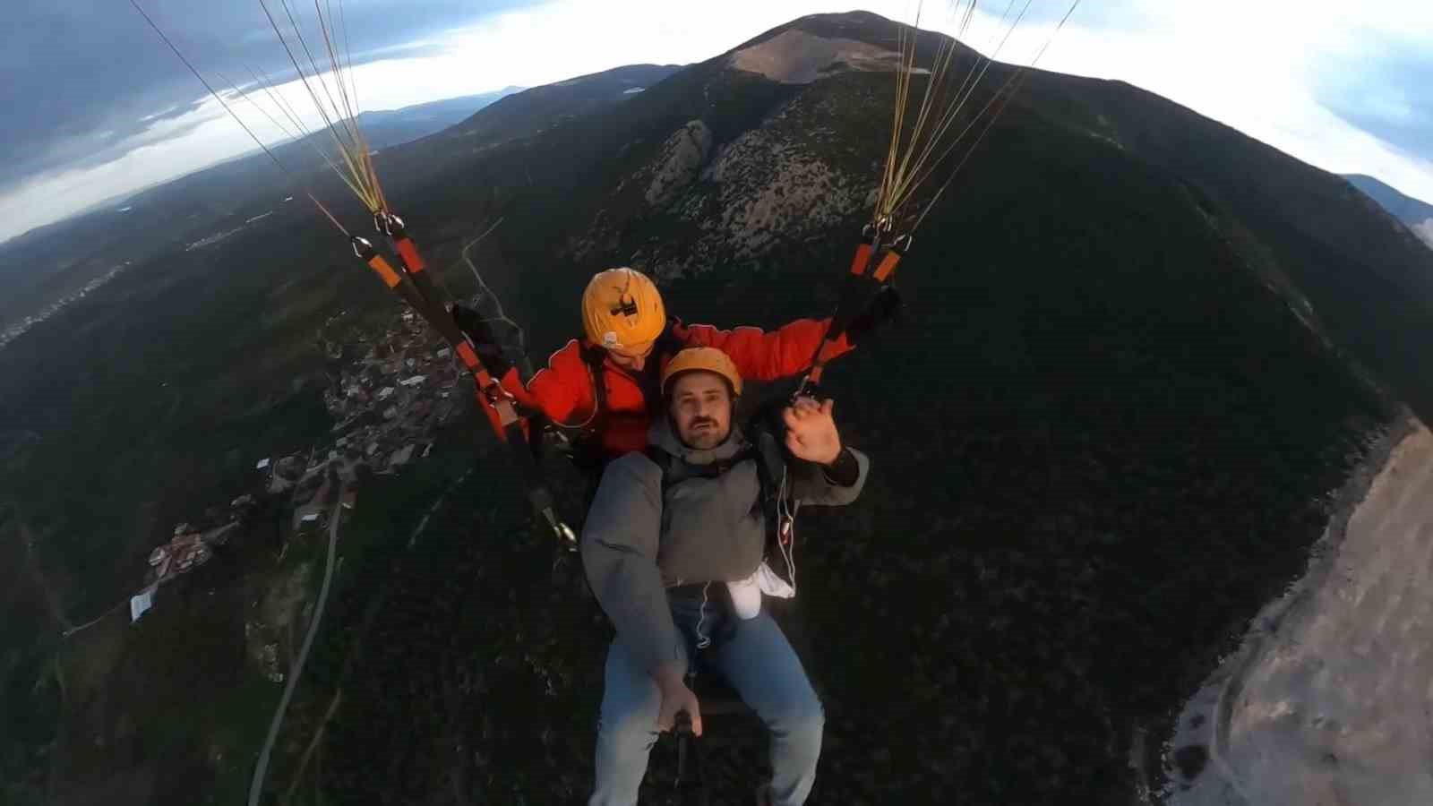 Engelleri aşmak için gökyüzüne çıktılar