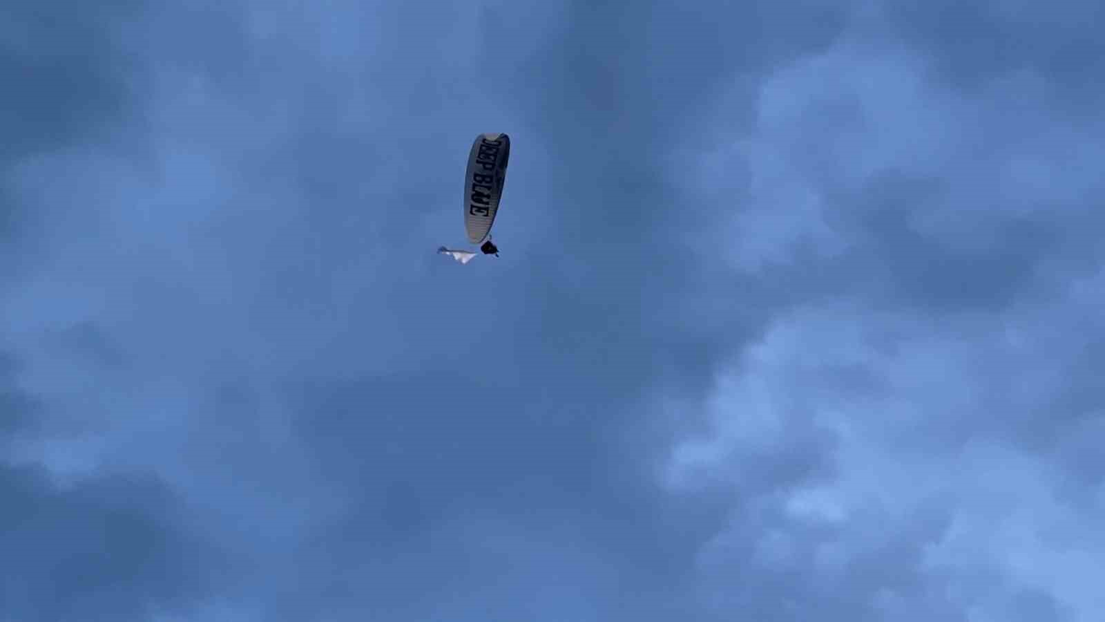 Engelleri aşmak i&ccedil;in g&ouml;ky&uuml;z&uuml;ne &ccedil;ıktılar
