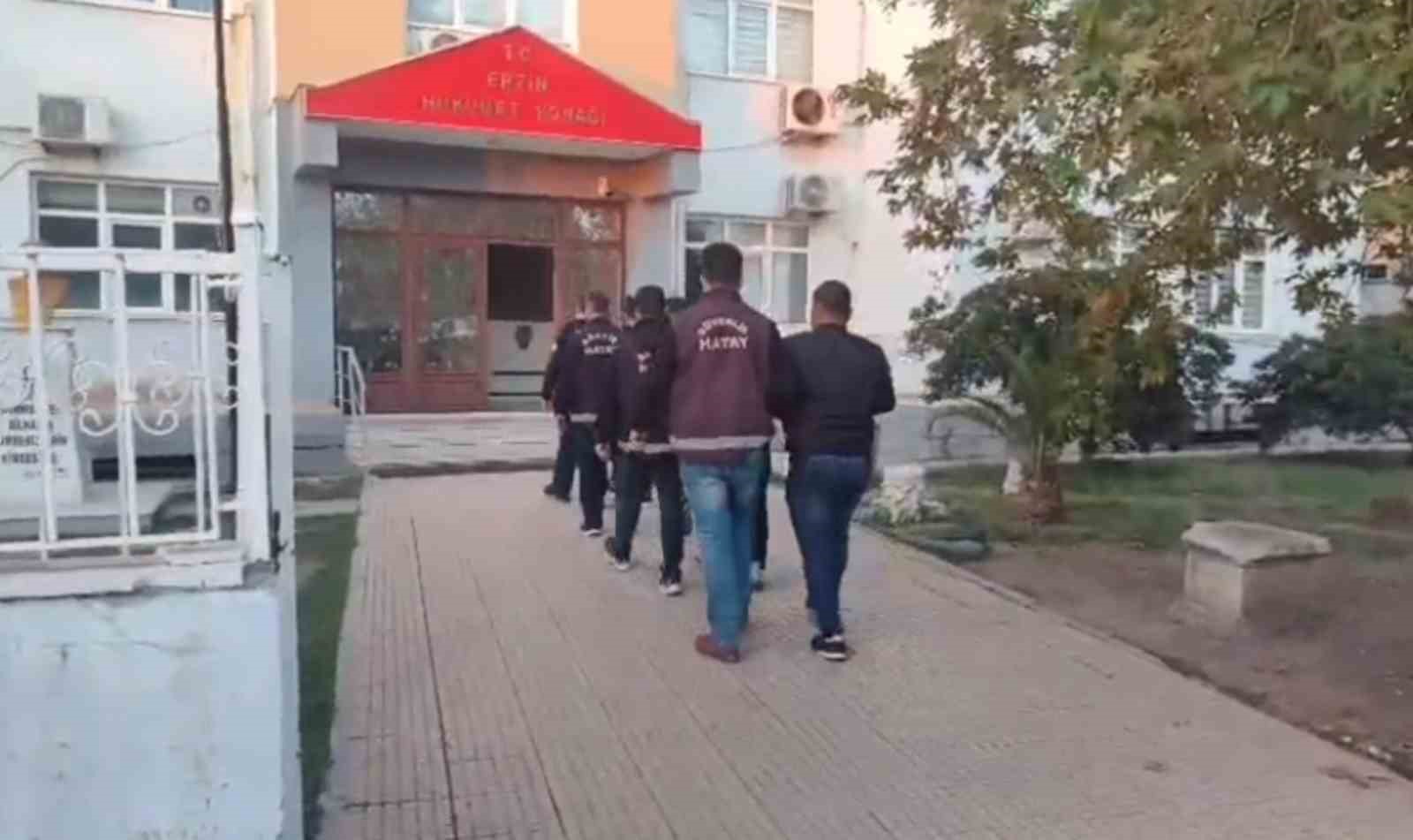 Erzin&rsquo;de hapis cezası ile aranan 4 kişi tutuklandı
