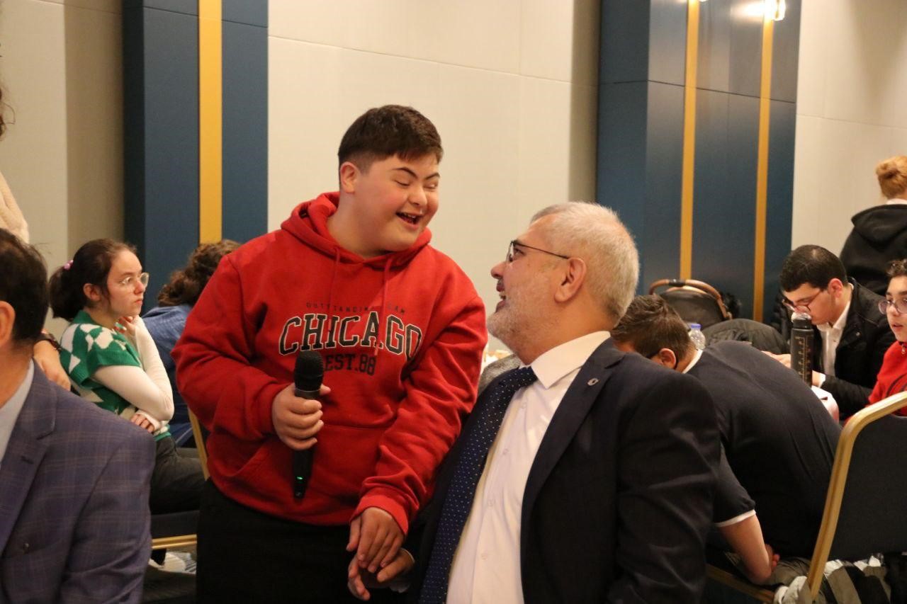 Yalova’da özel eğitim ailesi kahvaltıda buluştu