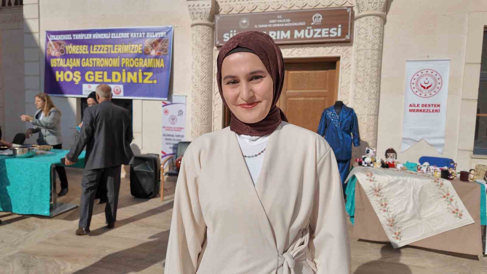 Genç kursiyerler yöresel yemeklerle hünerlerini sergiledi