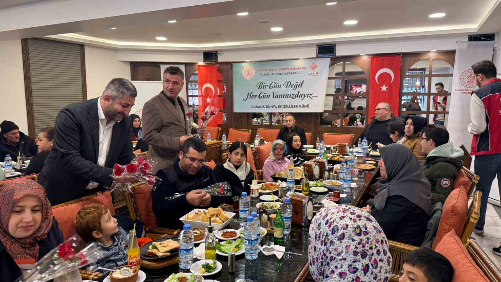 Engelli bireyler unutulmadı, vakıf kültürü ve tarihi eserler anlatıldı