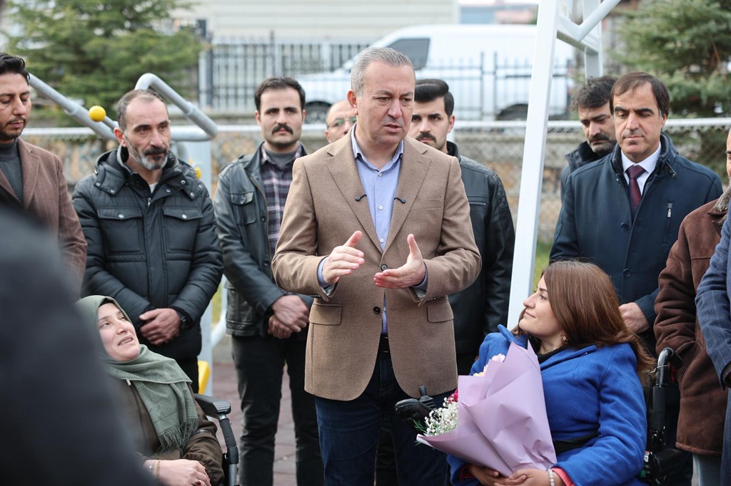 Sivas Belediyesi, engelleri kaldıran hizmetlerin açılışını yaptı
