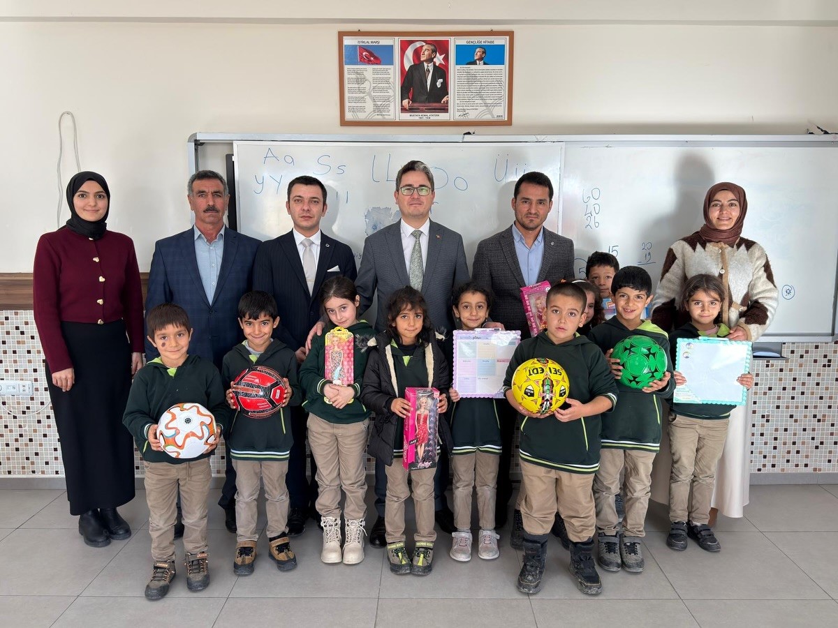 Kaymakam Arıkan, Topkapı köyü ziyaretinde incelemelerde bulundu