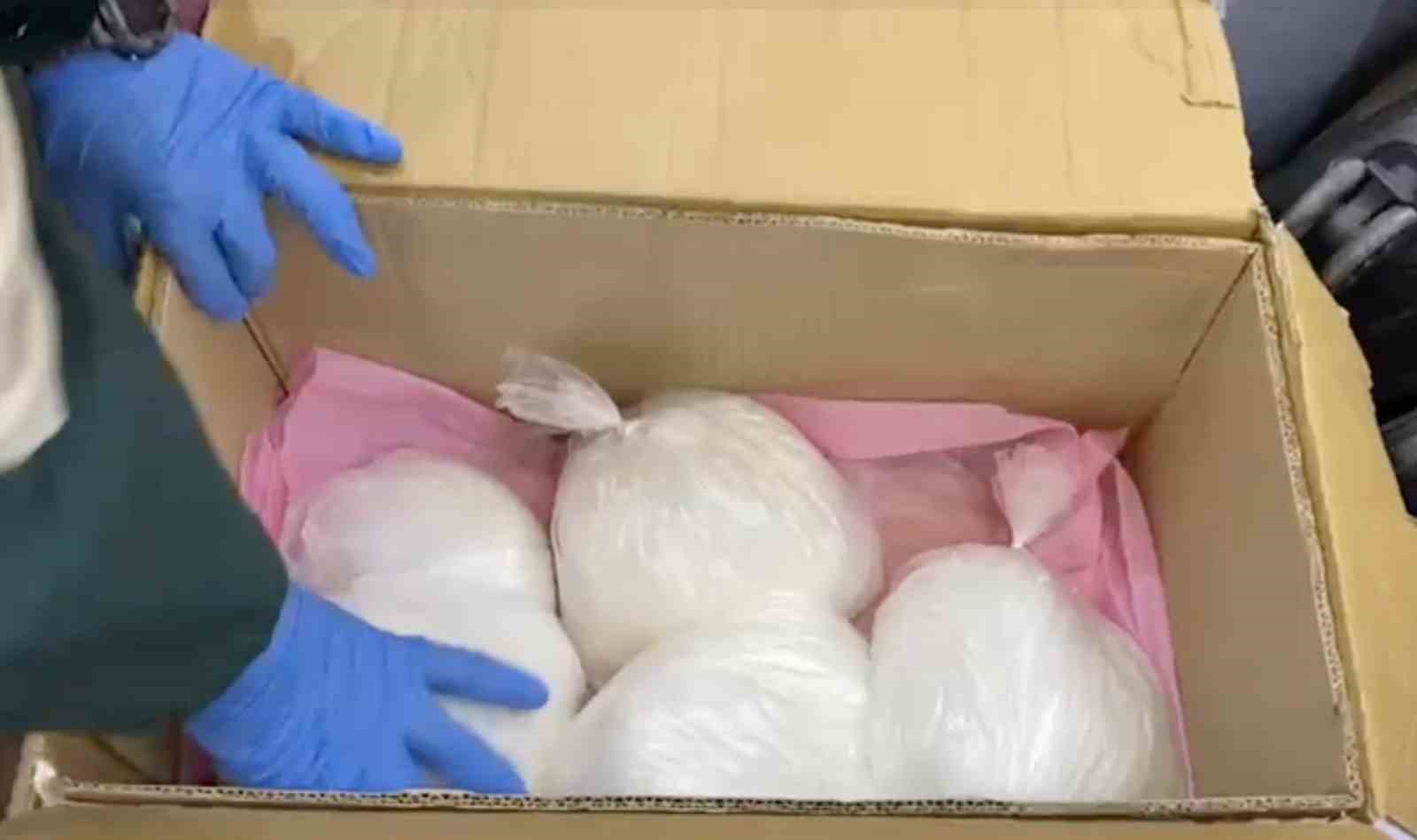 Kilolarca uyu�turucu ele ge�irilen ��pheliden 4 milyon TL�lik d�viz ��kt�
