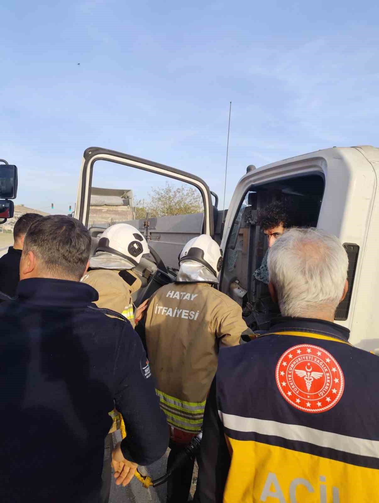 Antakya’da trafik kazası: 1 yaralı