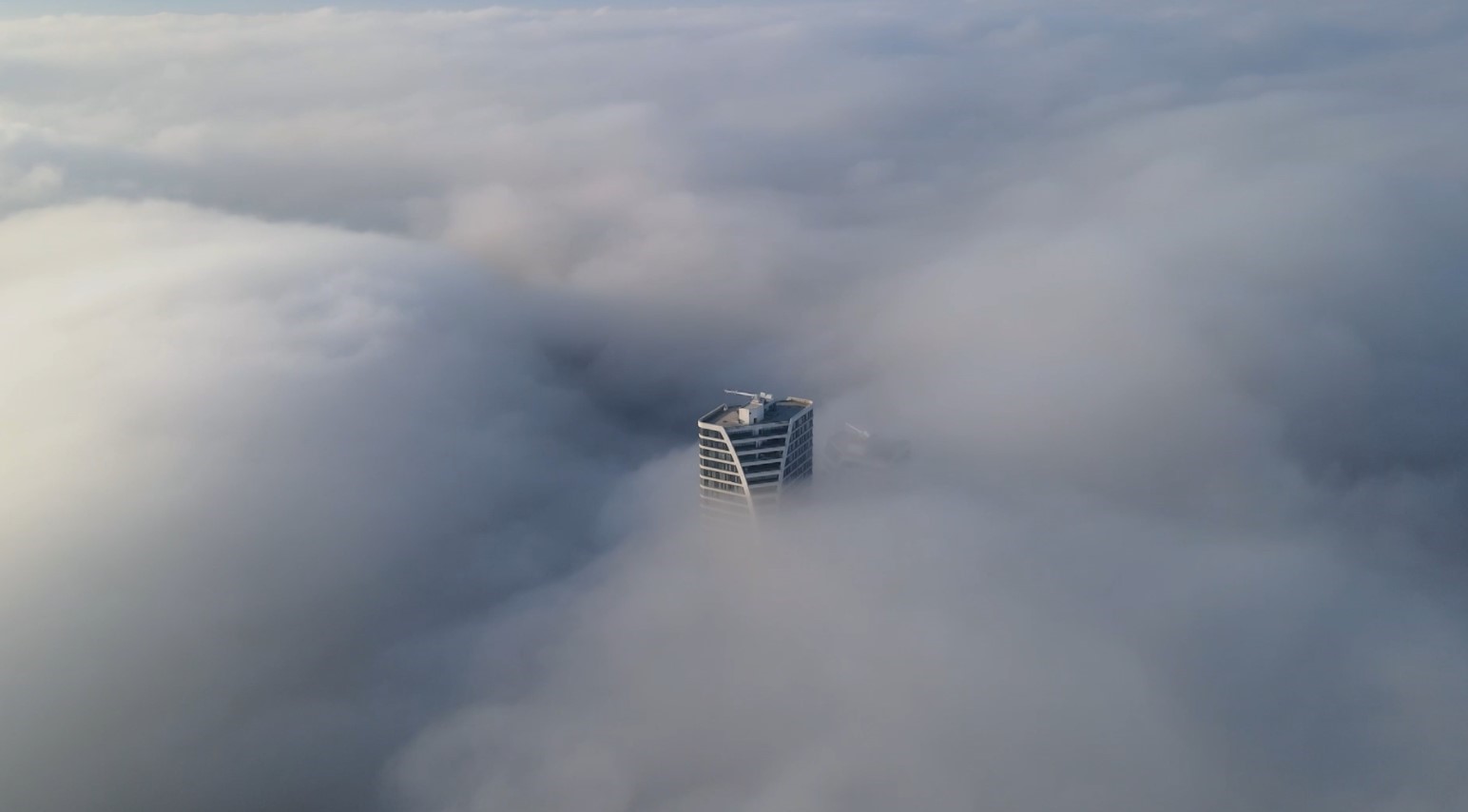 Bursa’da sis şehri yuttu
