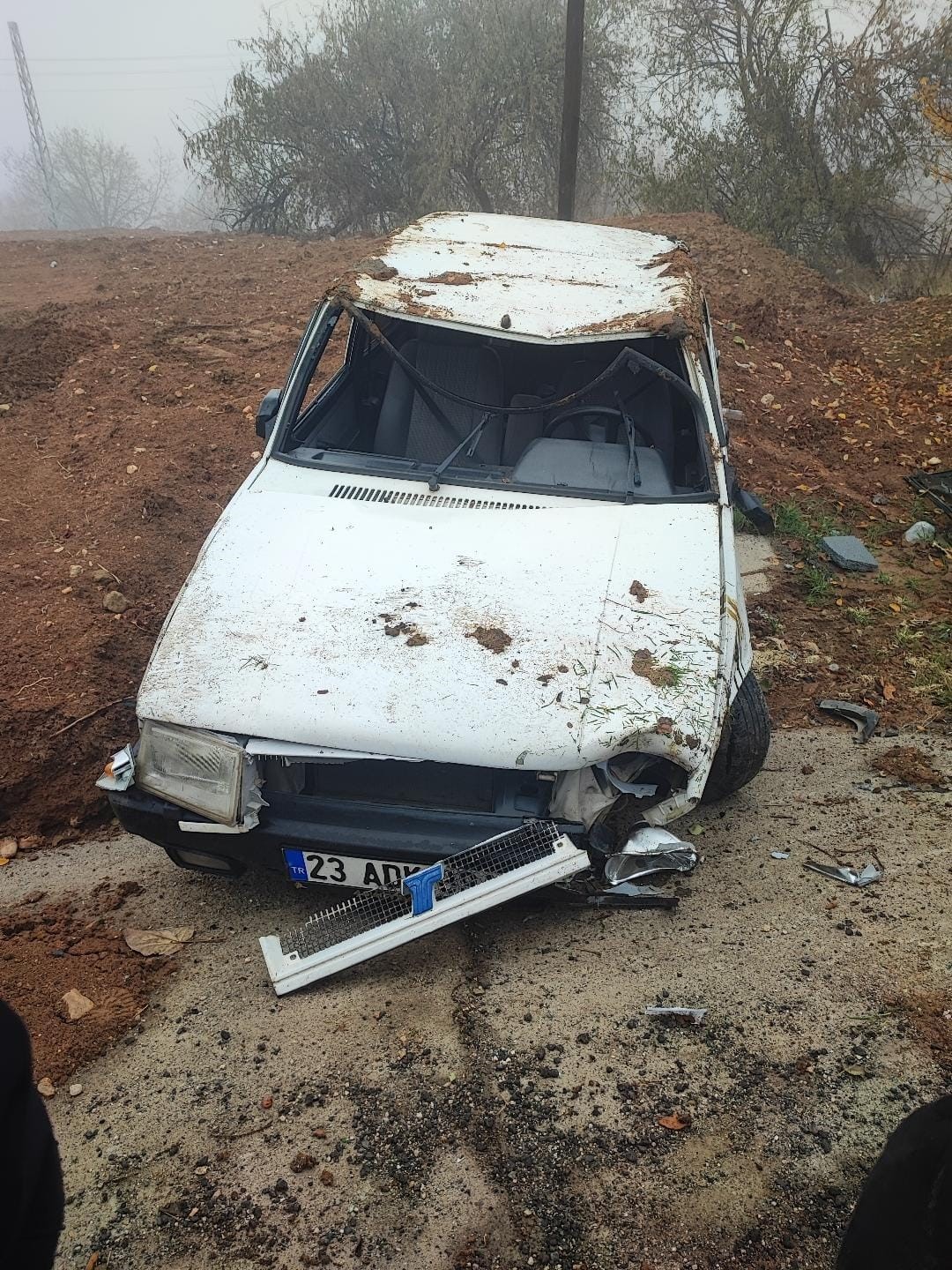 Elazığ’da takla atan otomobilin sürücüsü yaralandı