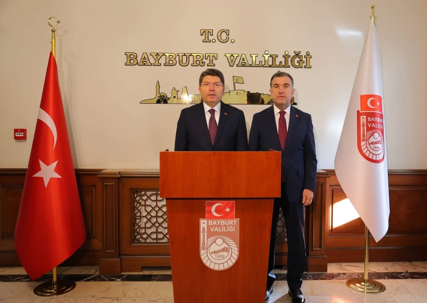 Adalet Bakanı Tunç Bayburt Valiliğini ziyaret etti