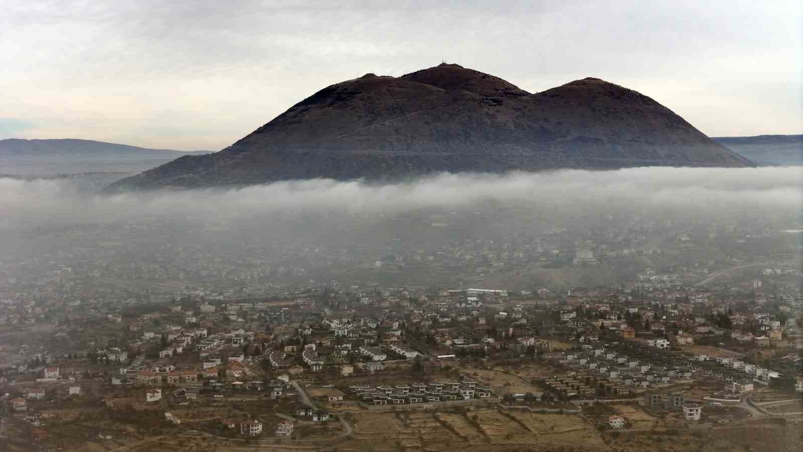 Kayseri’de sis etkisini sürdürüyor
