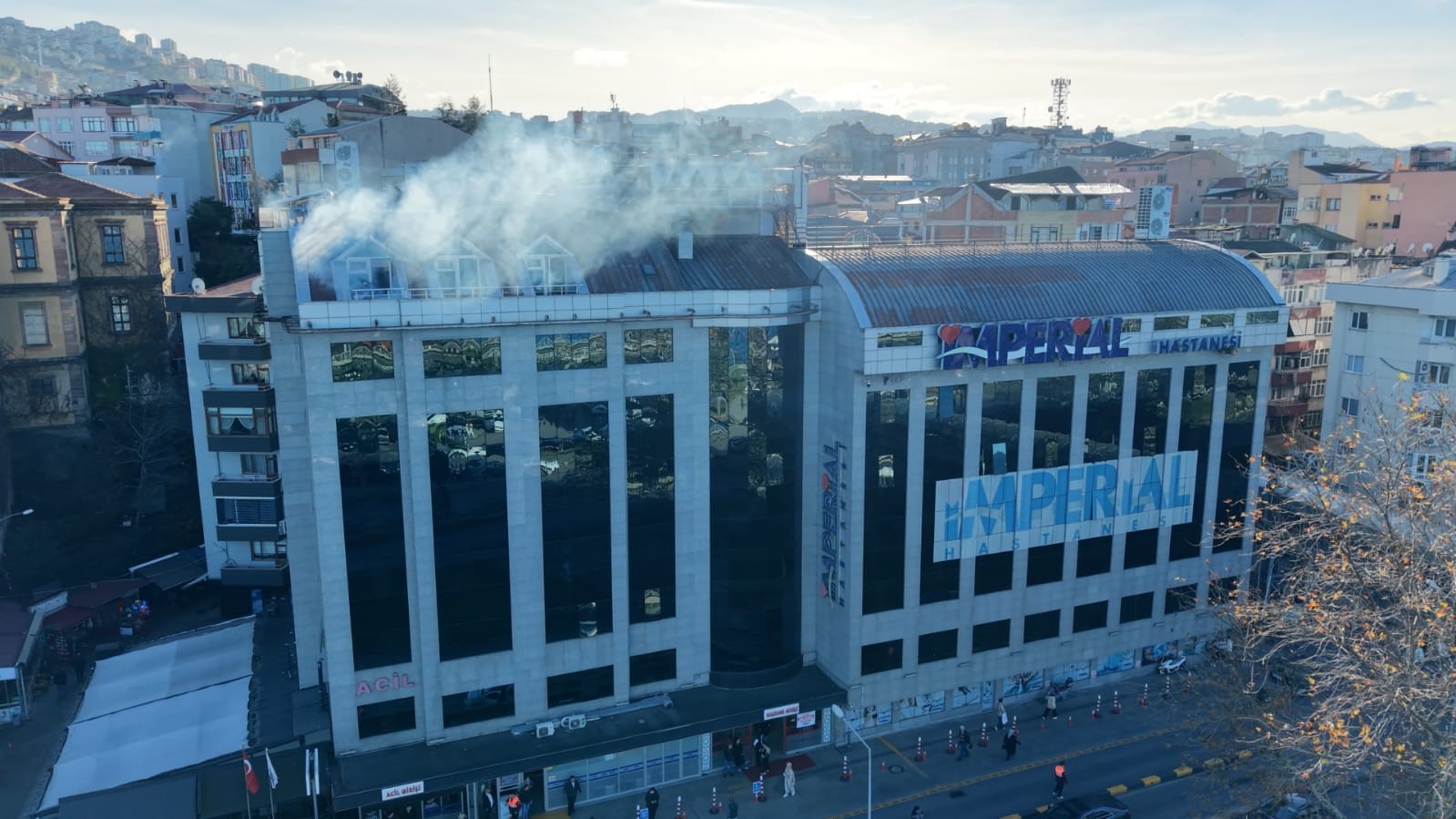 Özel İmperial Hastanesi’ndeki yangın tatbikatı gerçeğini aratmadı
