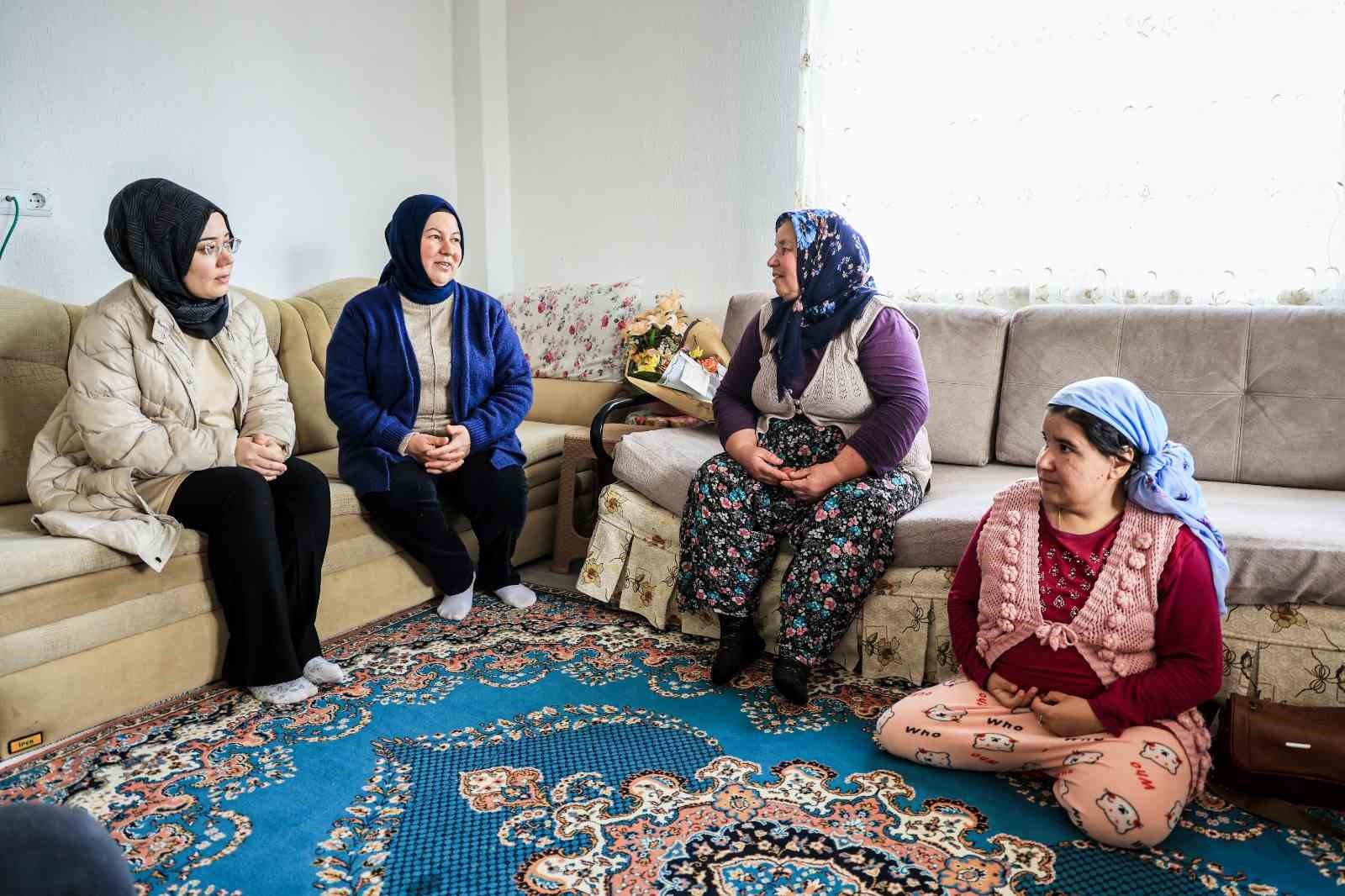 Çameli Belediyesi personeli engelli bireyleri evlerinde ziyaret etti