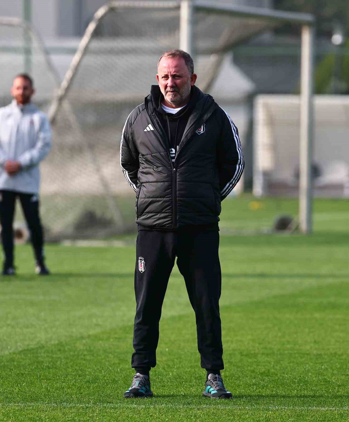 Beşiktaş’ta Rafa Silva, takımla birlikte çalıştı
