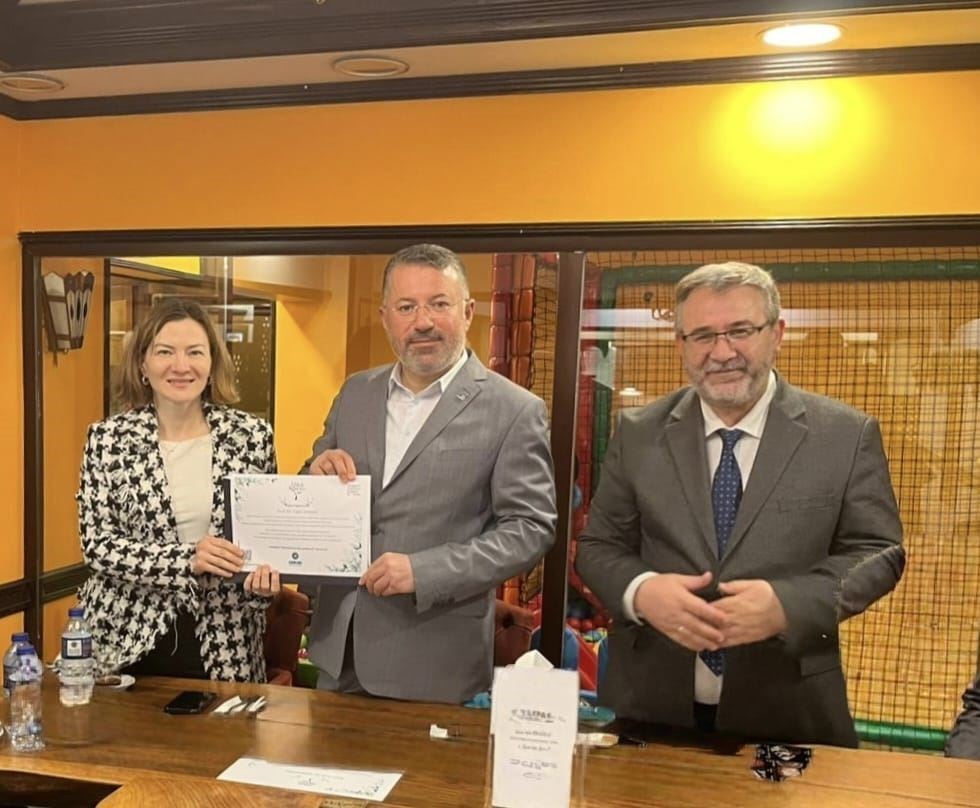 Rektör Kırışık, Diş Hekimliği Fakültesinin yeni akademisyenleriyle buluştu
