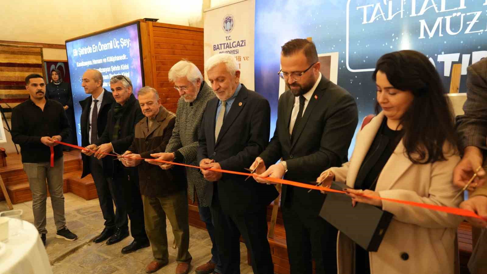 Tahtalı Hamam Müzesi’nde "Bir Kent, Bir Tarih, Bir Kadraj" fotoğraf sergisi açıldı