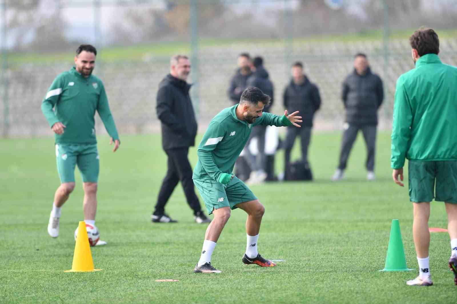 Bursaspor Mardin 1969 Spor maçı hazırlıklarını tamamladı
