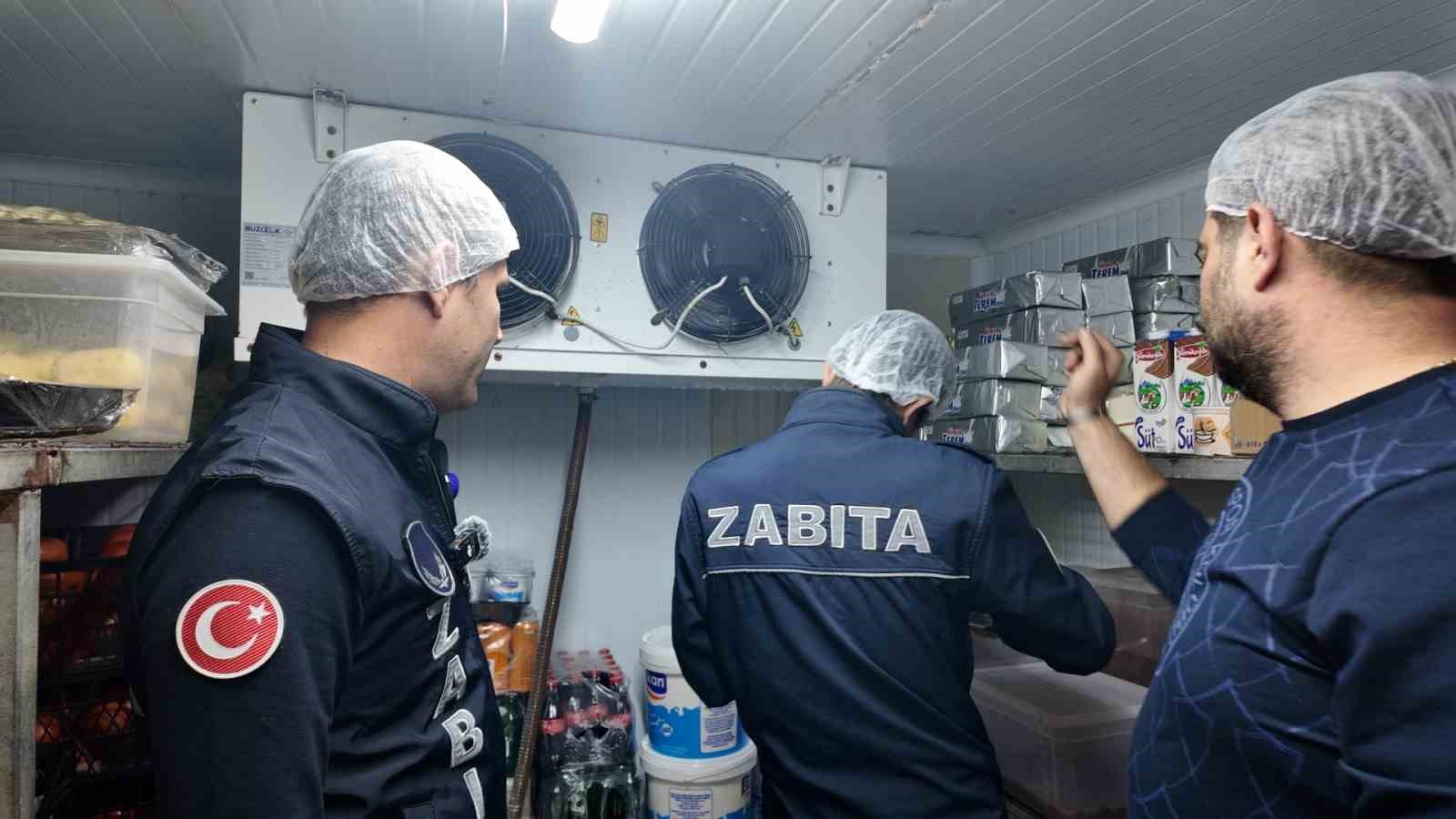 Belediye ekiplerinden gıda denetimleri