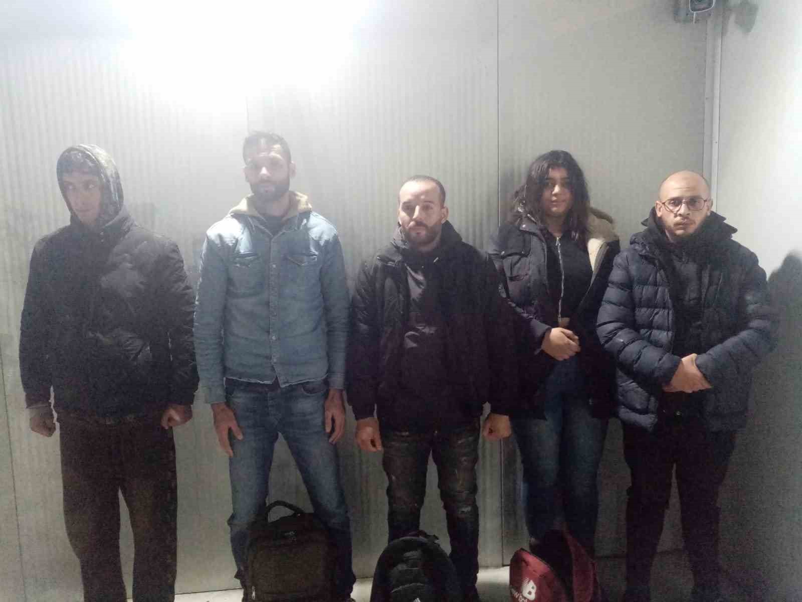 Edirne’de 20 kaçak göçmen sınırda yakalandı
