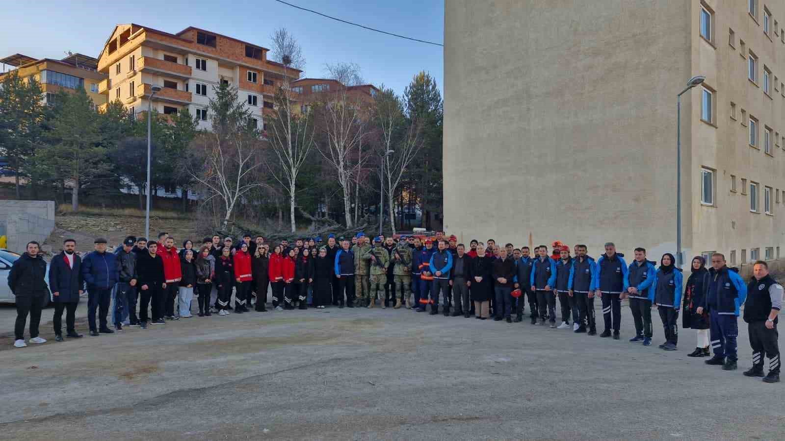 Bayburt’ta AFAD koordinesinde gerçekçi tatbikat
