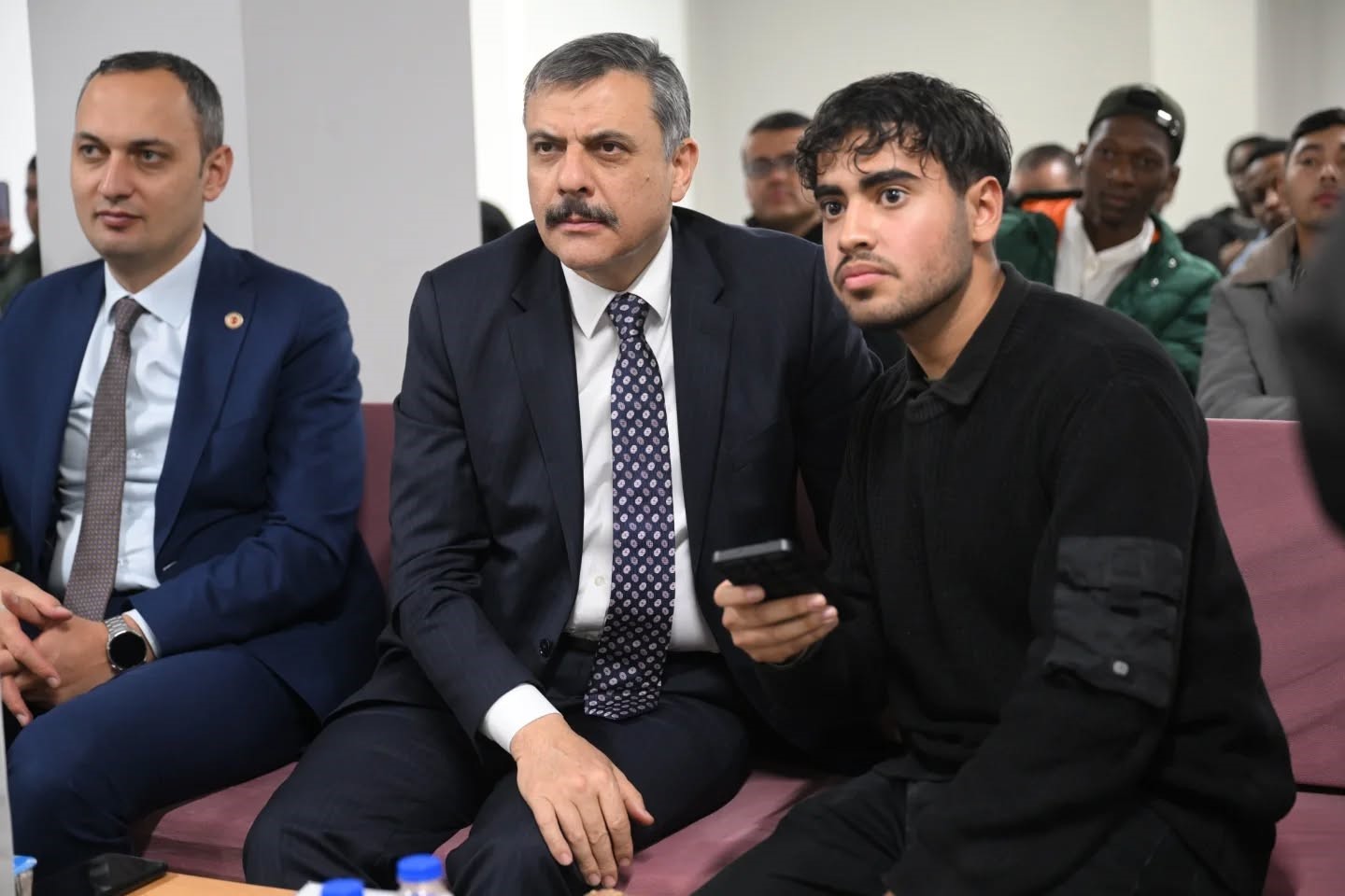 Vali Çiftçi, Uluslararası öğrencilerle biraraya geldi
