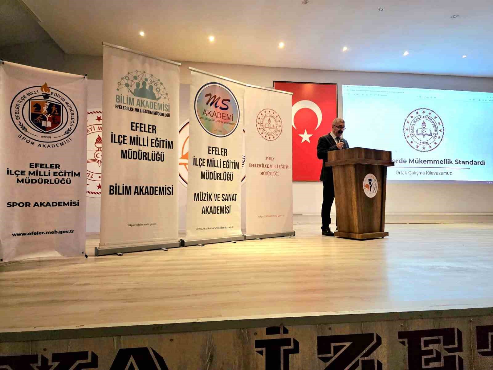 Efeler Müzik ve Sanat Akademisi yeni dönem yol haritasını belirledi
