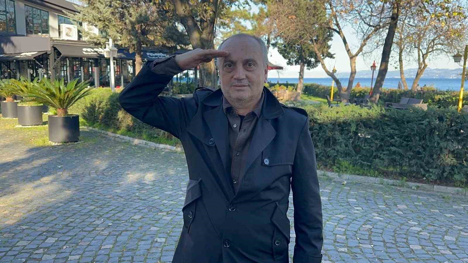 3 çocuk, 5 torun sahibi: Çifte vatandaşlık aldı, 62 yaşında askere çağırıldı
