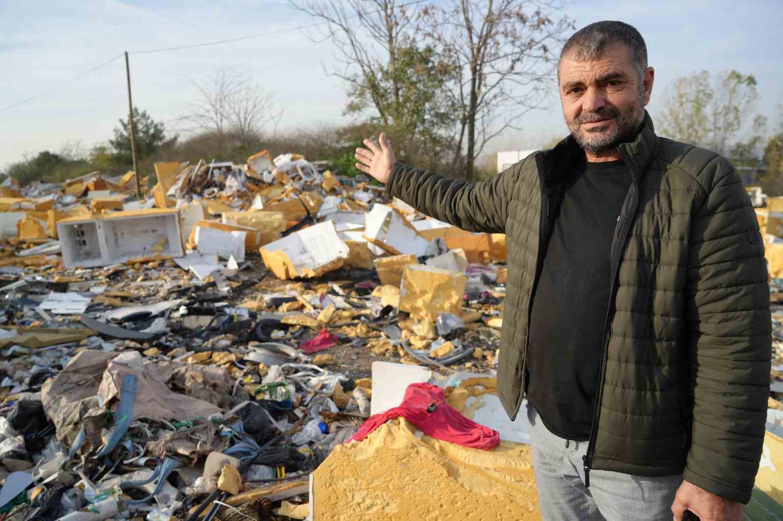 Açık hava çöplüğü: Güveç bile var
