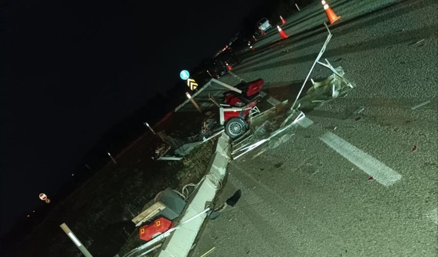 Bolu’da minibüsle motosiklet çarpıştı: 1 ölü, 1 yaralı
