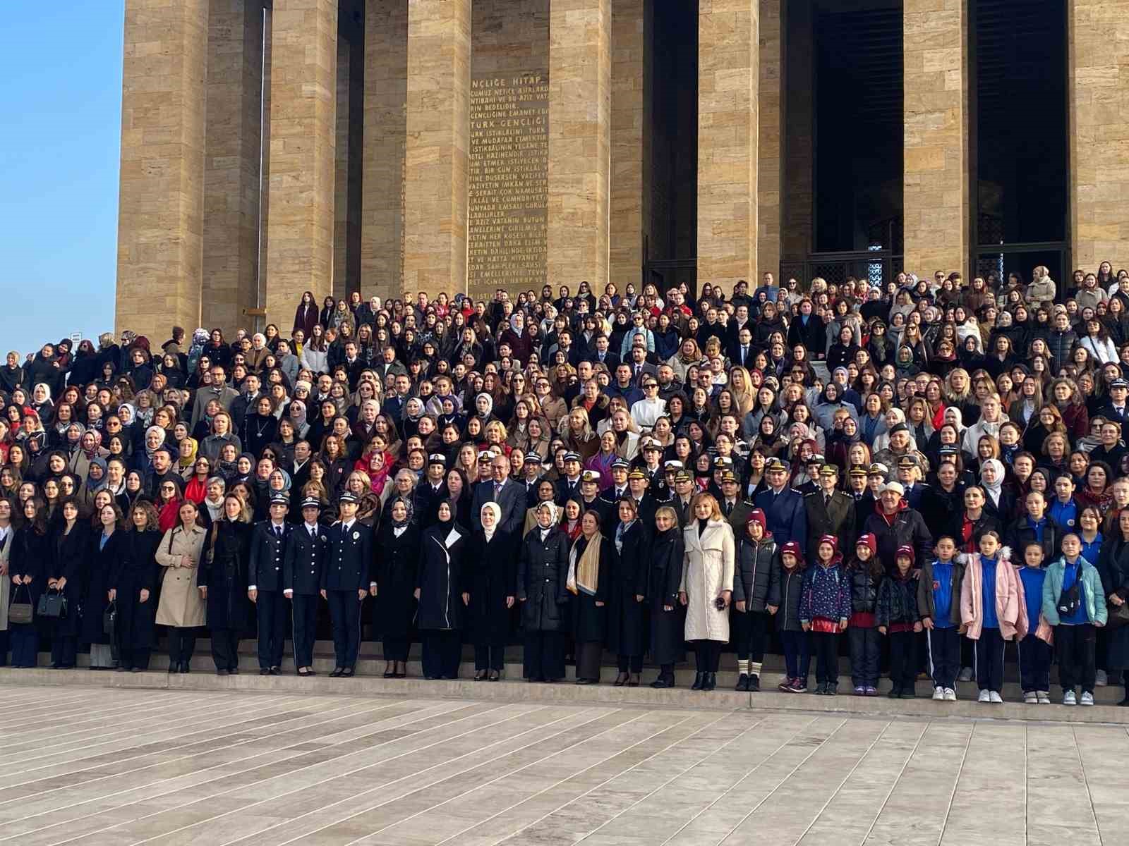 Bakan Göktaş’tan Anıtkabir’e ziyaret
