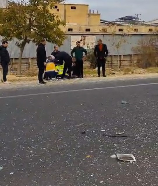 Şanlıurfa’da iki araç çarpıştı: 11 kişi yaralandı
