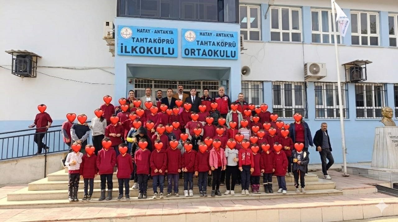 Antakya’da öğrencilere &quot;Balık Yiyelim, Sağlıklı Büyüyelim Projesi&quot; anlatıldı