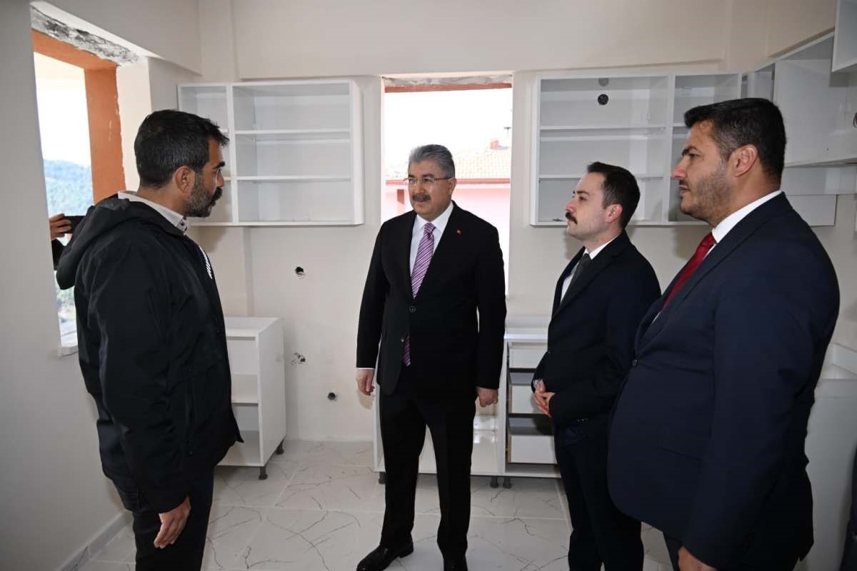 Osmaniye Hasanbeyli’de 2 katlı deprem konutları tamamlanıyor