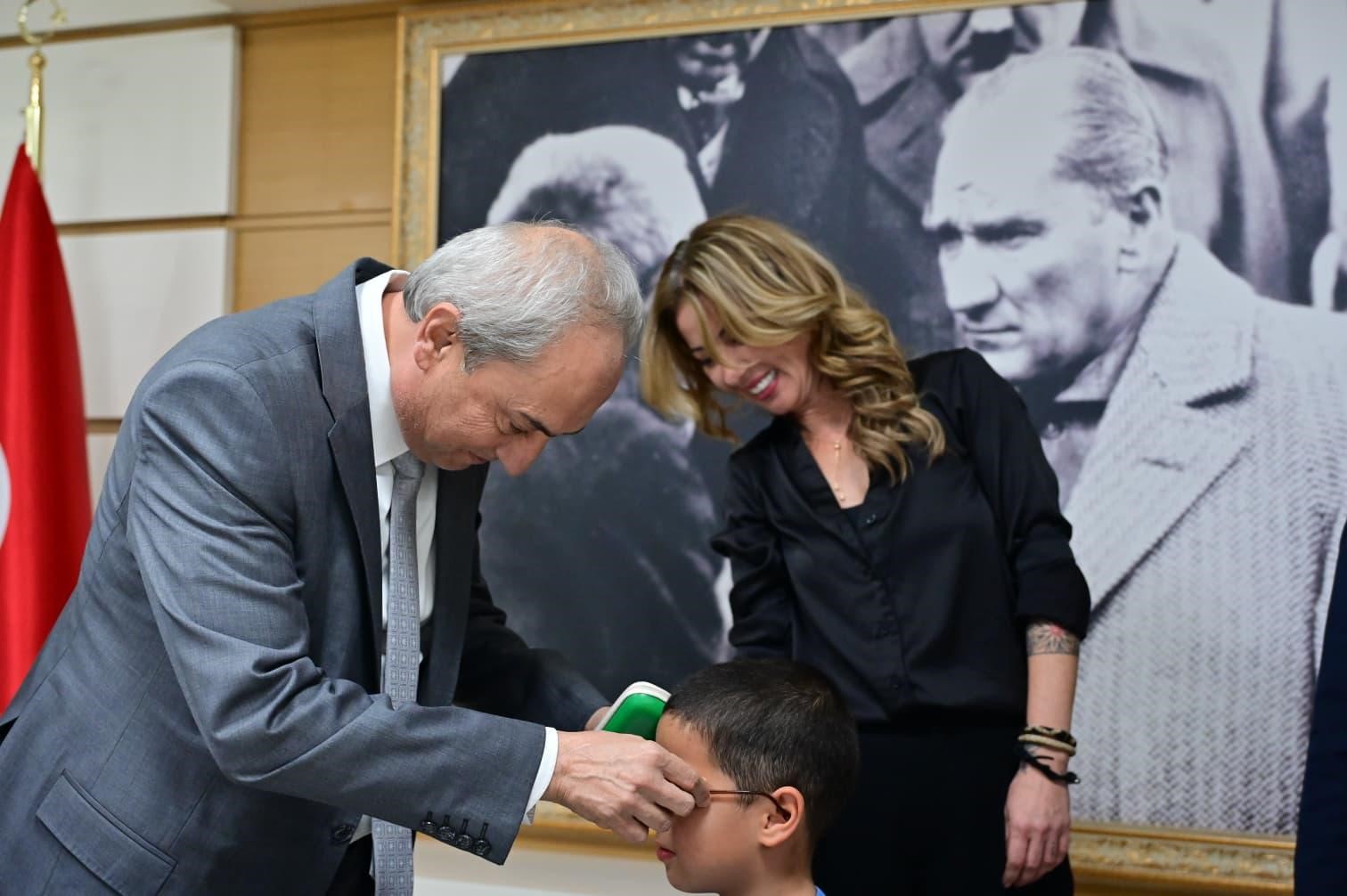 Kepez’den önce göz taraması, sonra gözlük