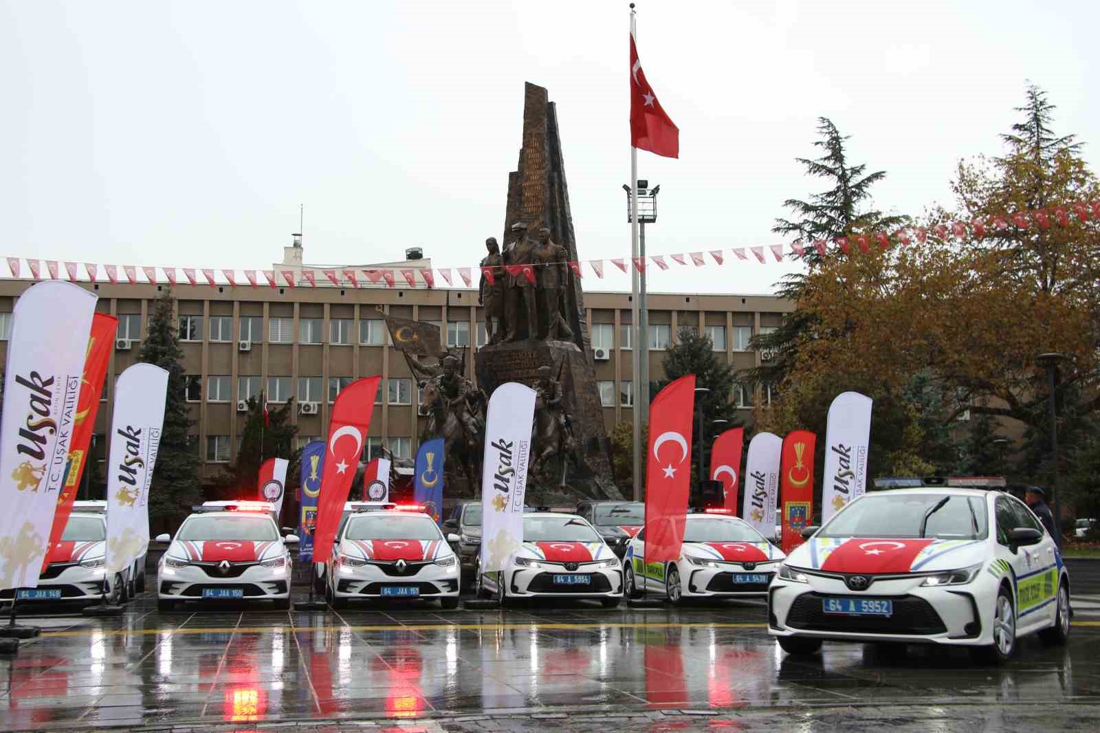 Uşak’ta emniyet ve jandarma teşkilatına 47 yeni araç
