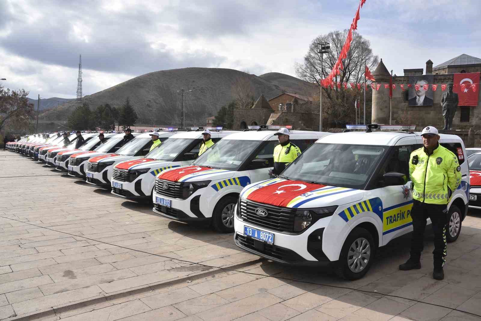 Bitlis’te güvenlik güçlerinin araç filosu güçlendirildi