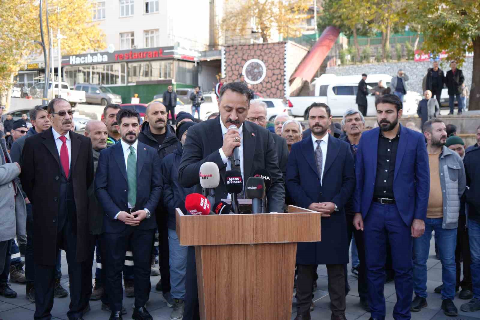 İliç’te tüm siyasi partilerin ve muhtarların ortak talebi: Çöpler Altın Madeni açılsın
