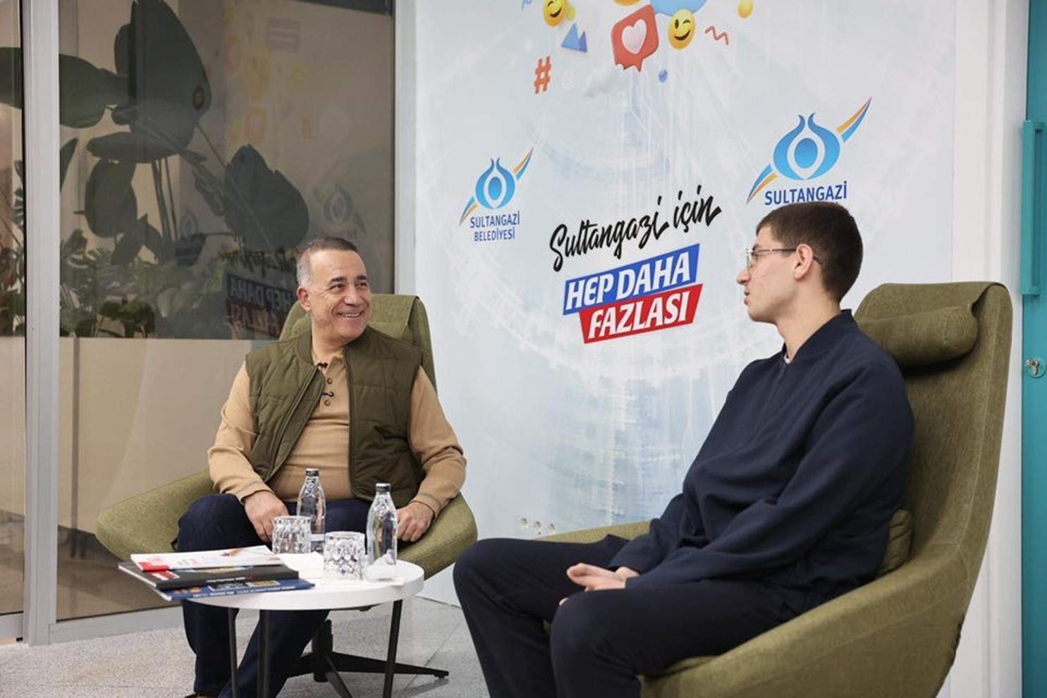 Başkan Dursun gençleri dinledi
