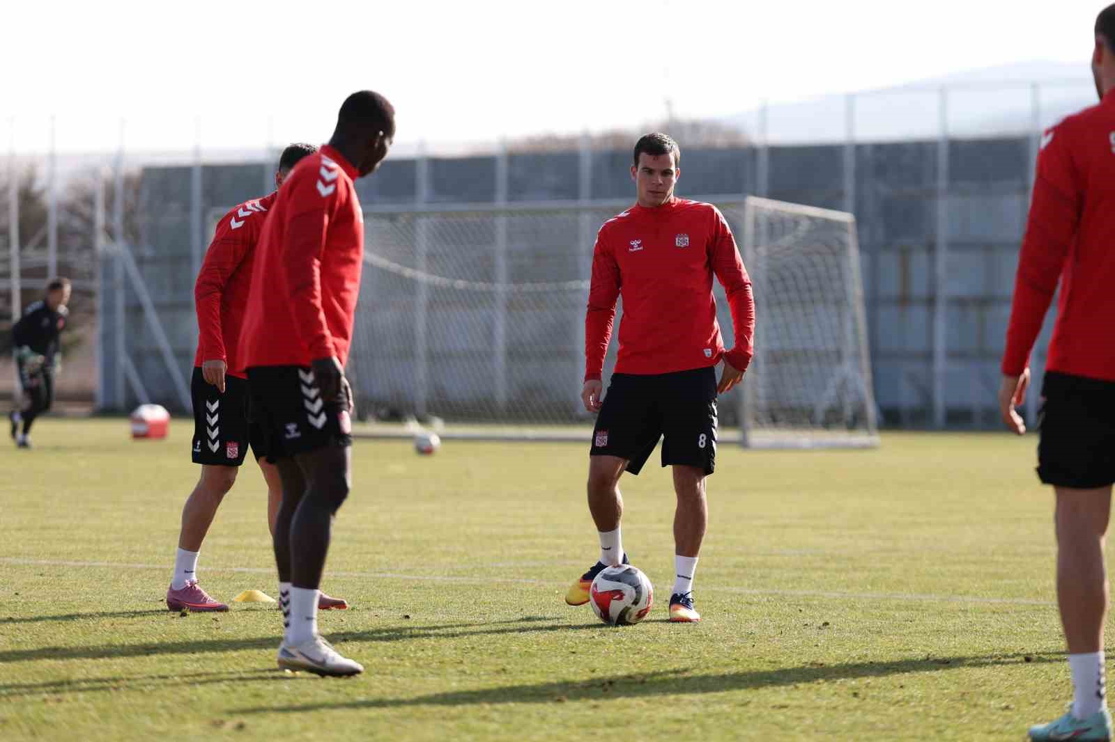 Sivasspor’da İstanbulspor maçı hazırlıkları sürüyor
