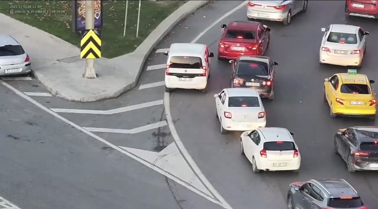 Beykoz’da "kaynak manevrası" pahalıya patladı: 32 sürücüye 69 bin lira ceza kesildi
