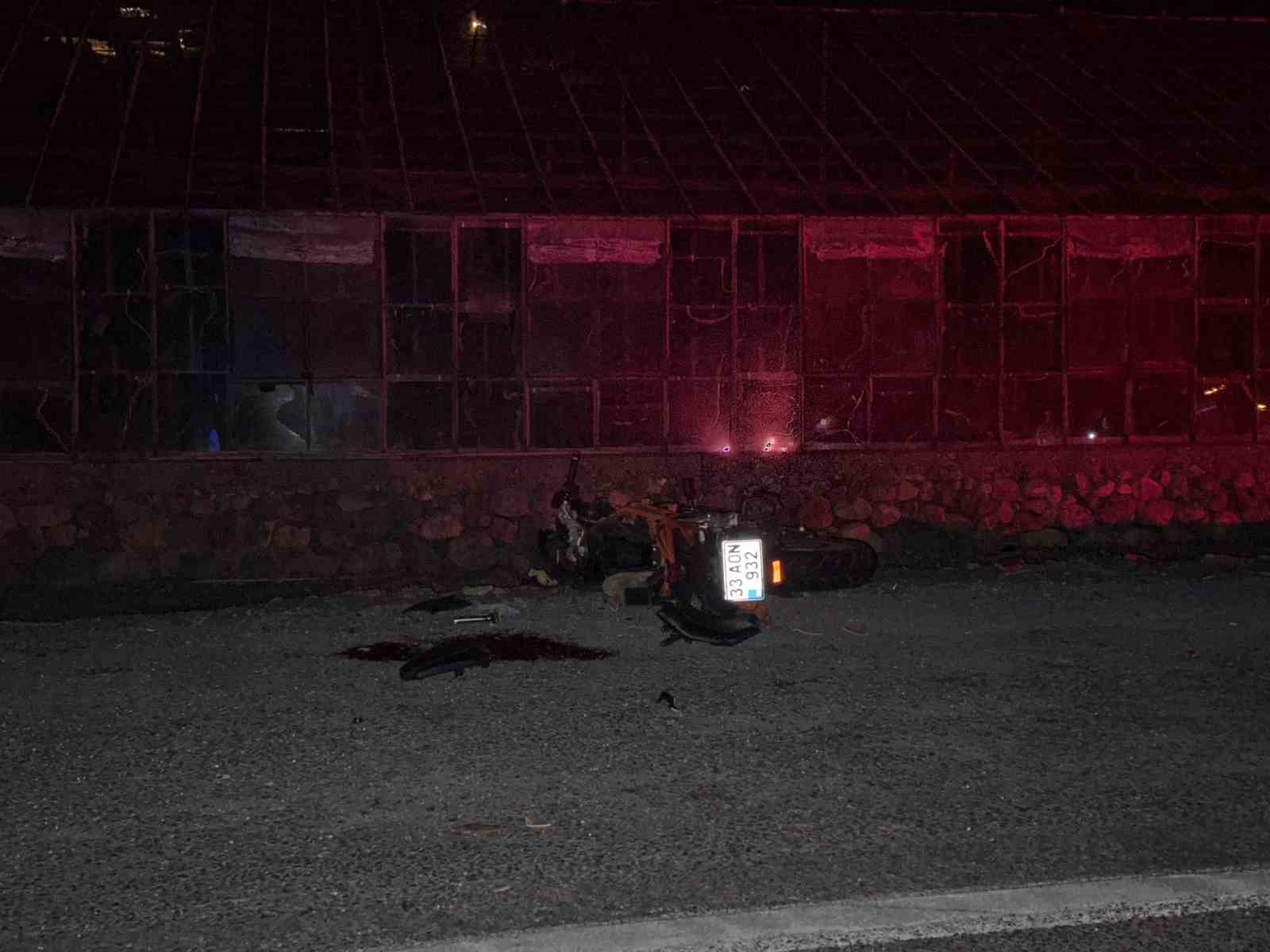 Otomobille çarpışan motosikletin sürücüsü ağır yaralandı
